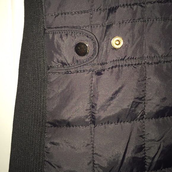 Kogmo Puffy Vest with Detachable Hood Size… - Picture 3 of 8